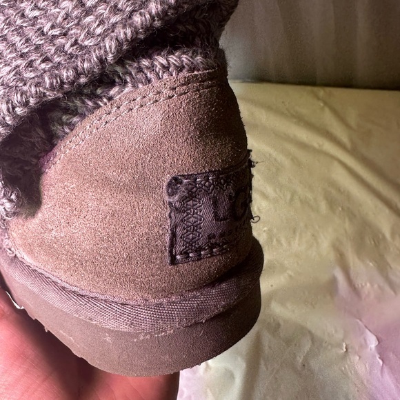 UGG Gray Knit Heeled Boots - Picture 13 of 14